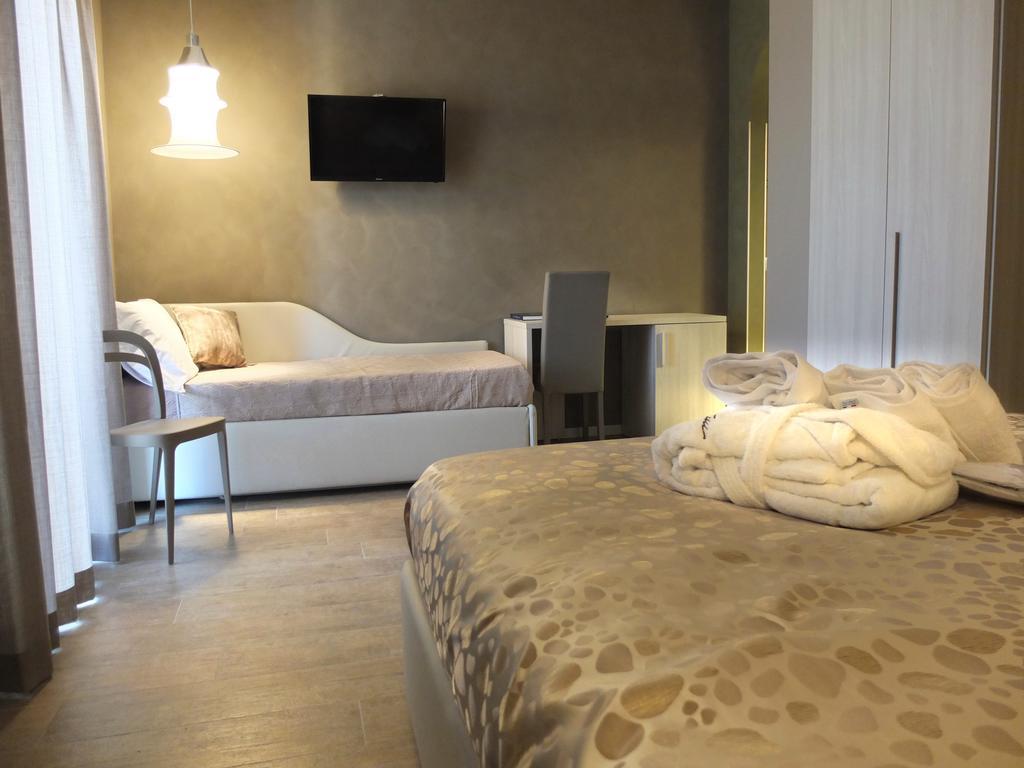 Notti O' Tunn Luxury Rooms In Centro Geraci Siculo Exterior foto